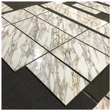 Baldosas de mármol Arabescato Oro