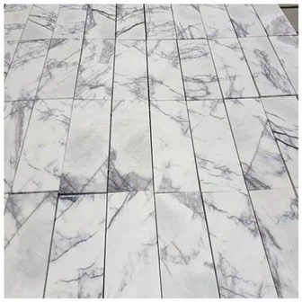 Azulejo de mármol lila