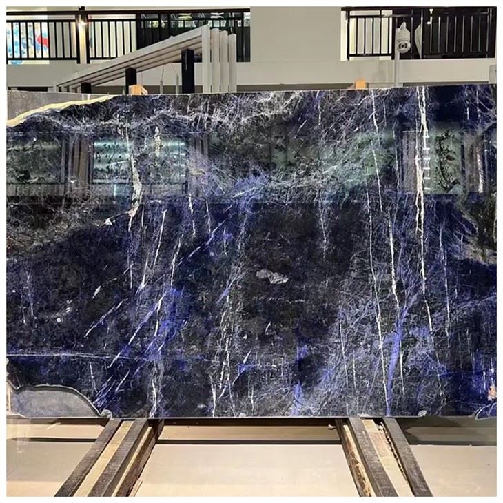 granit sodalite blue