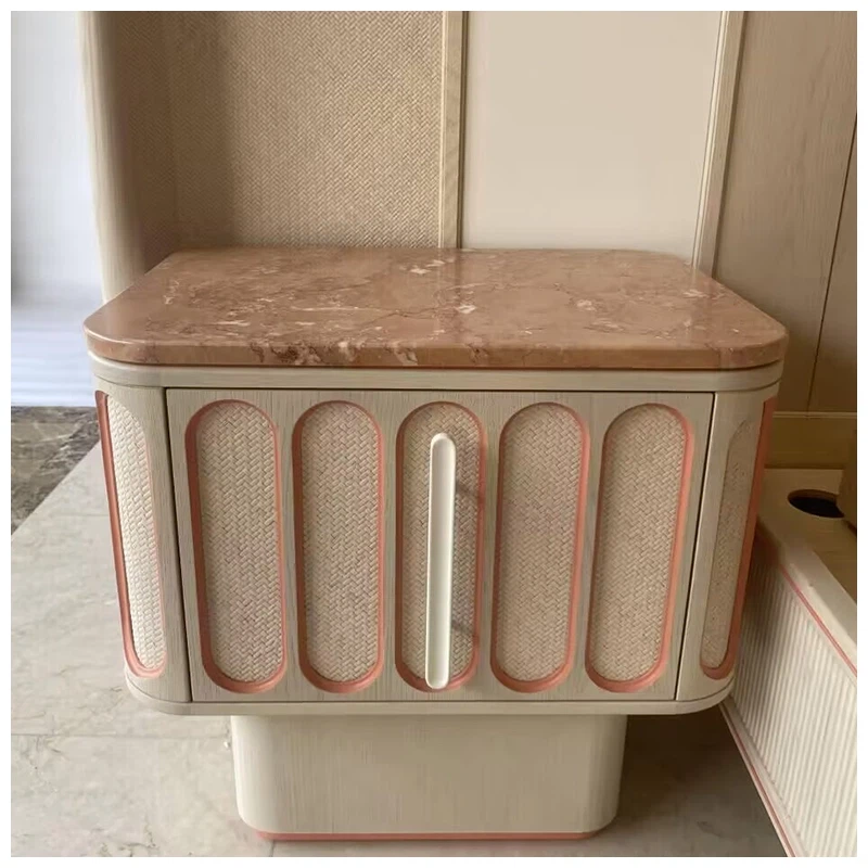 Mesa de centro de mármol rosa